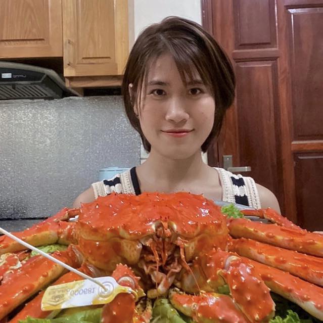 CUA HOÀNG ĐẾ LÀ MÓN ĂN KHÔNG THỂ THIẾU TRÊN BÀN TIỆC