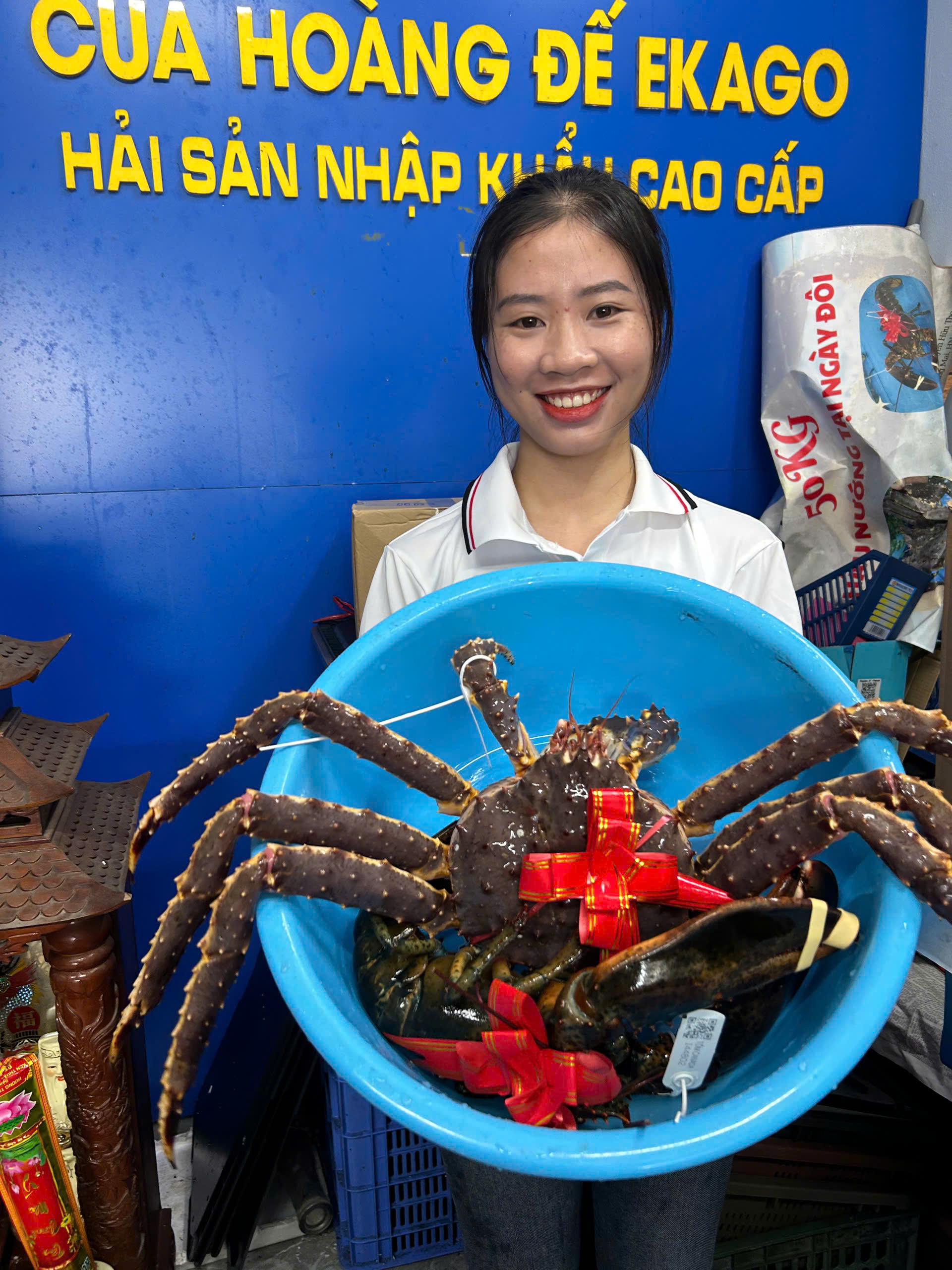 TẠI SAO NÊN MUA CUA HOÀNG ĐẾ CỦA HỈA SẢN EKAGO