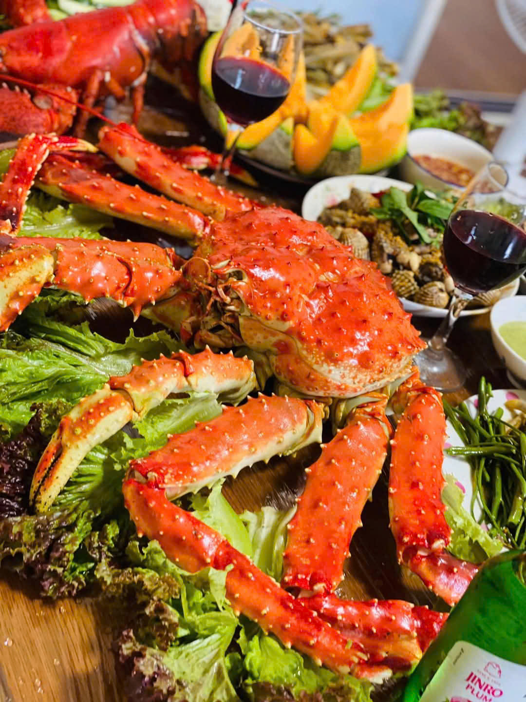 CUA HOÀNG ĐẾ 3KG LÀ BAO NHIÊU? BẢNG GIÁ CUA HOÀNG ĐẾ TẠI EKAGO