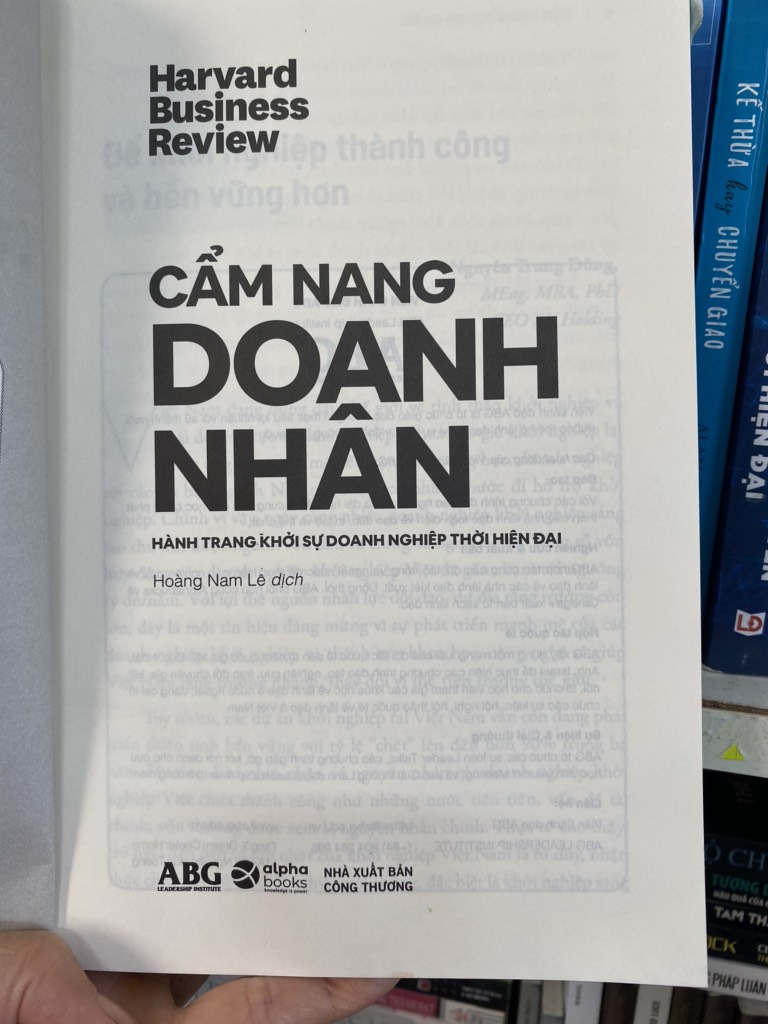Cẩm Nang Doanh Nhân (mất lớp áo bìa)