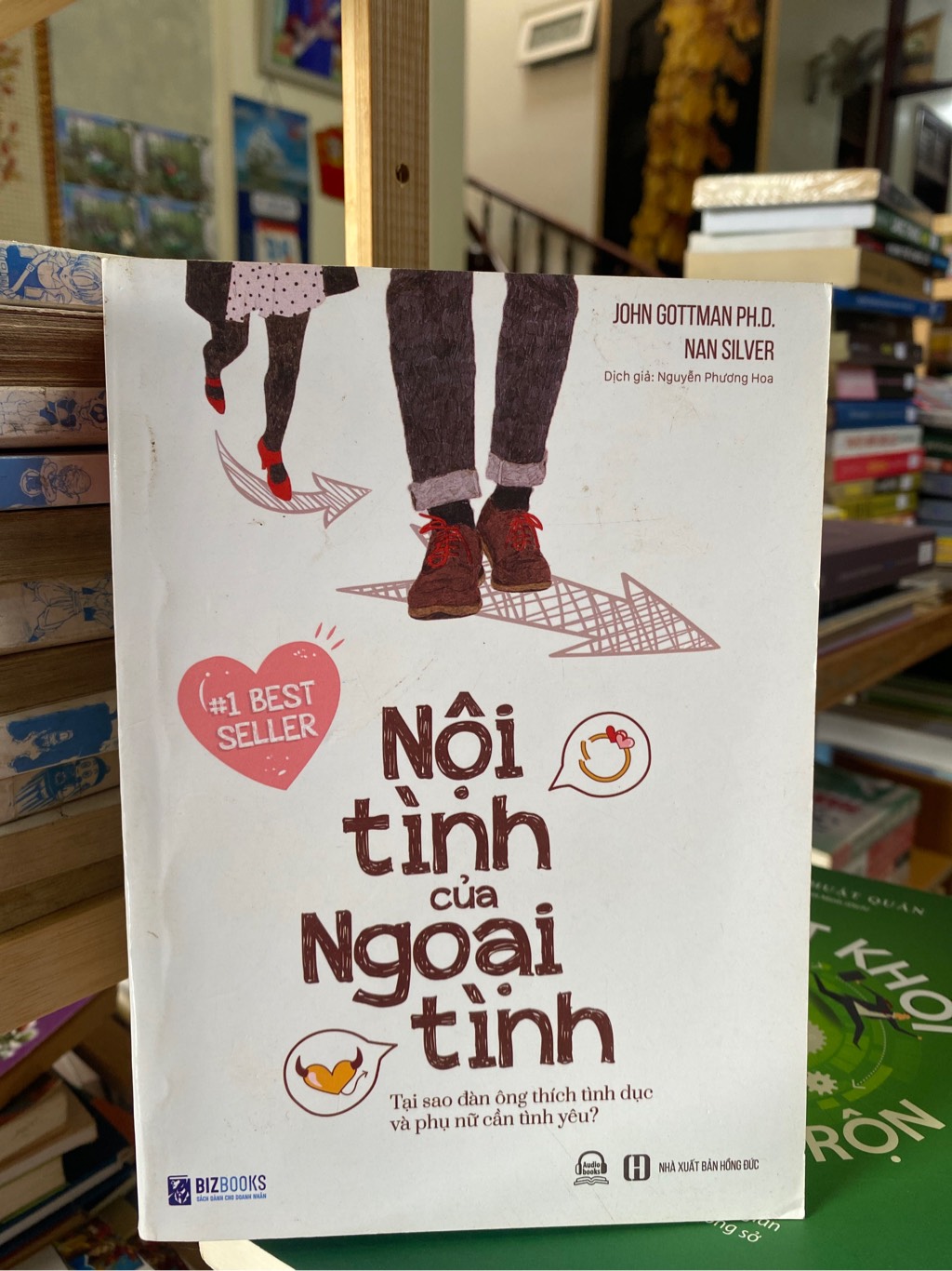 Nội Tình Của Ngoại Tình