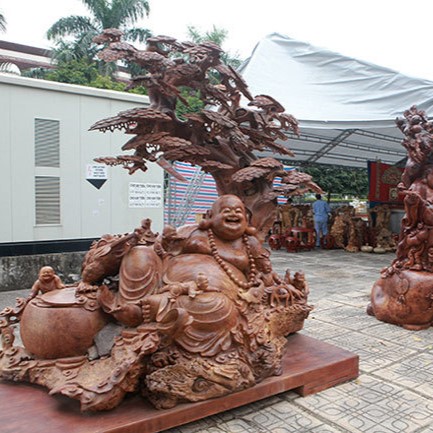 Tận thấy bộ ba tượng phật bằng gỗ quý giá gần 3 tỷ đồng