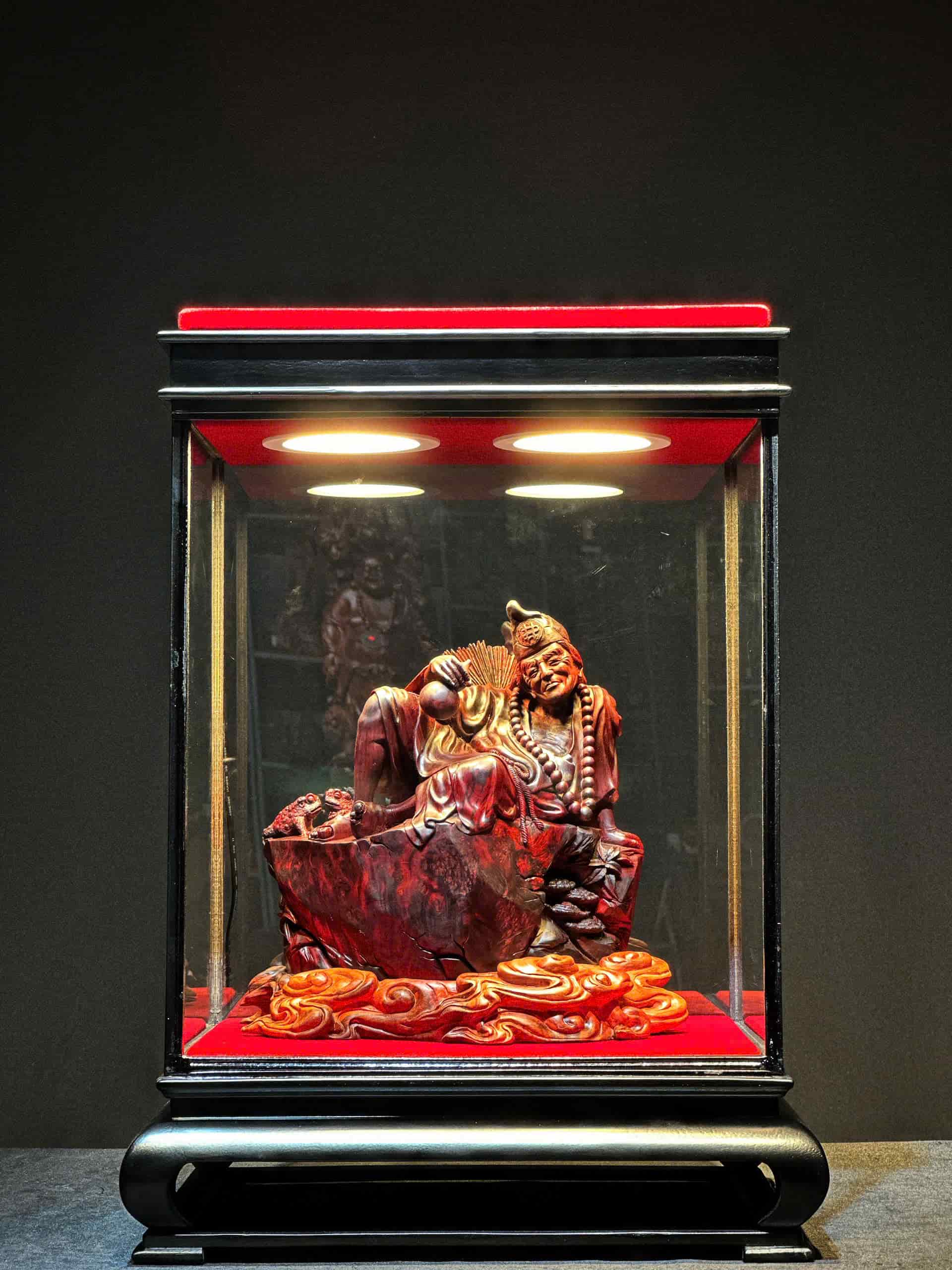 Tượng Ngài Tế Công gỗ Nu vương mộc tử đàn