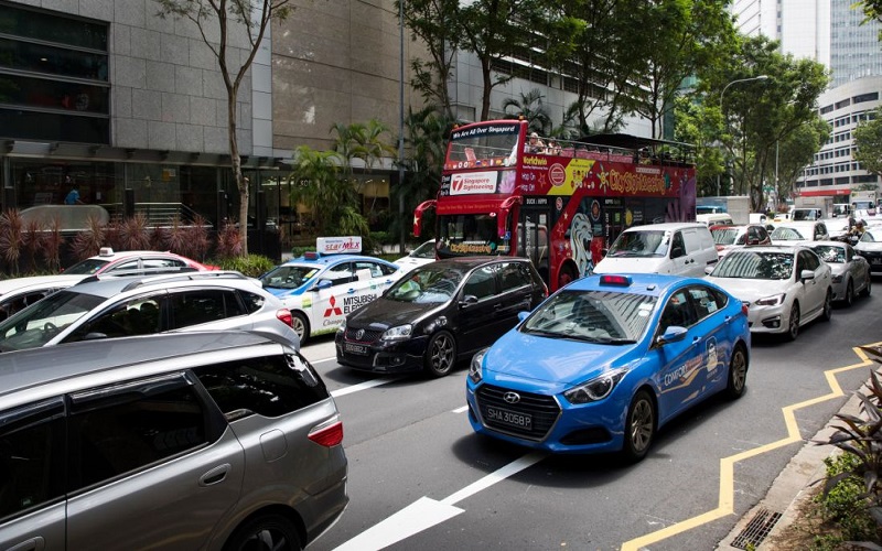 Xe Chạy Dầu Bị Cấm Từ Năm 2025 Tại Singapore: Tác Động và Hướng Đi Mới Cho Ngành Ô Tô