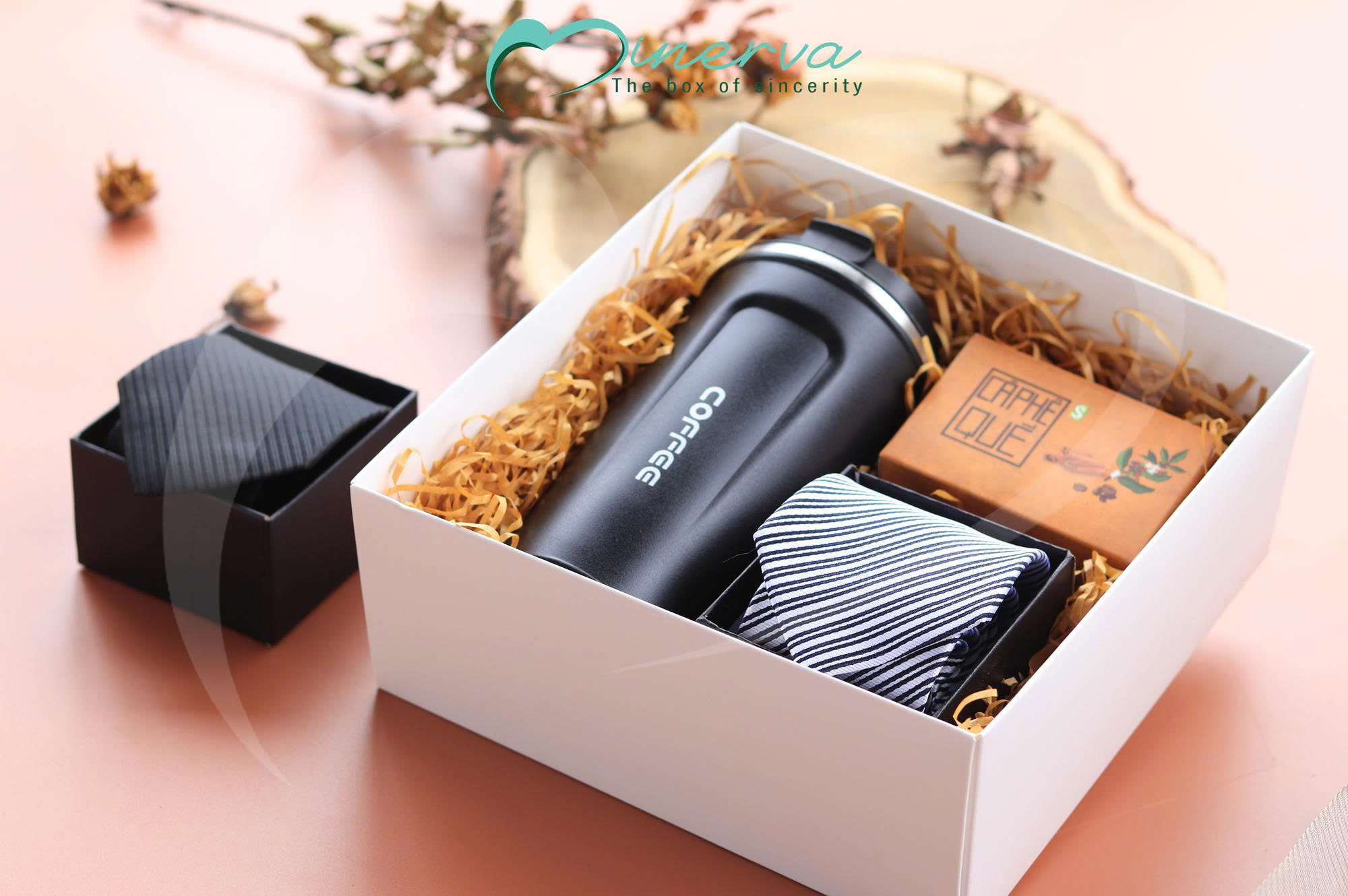 Review set quà “Gentlemen” – Lịch lãm cho phái mạnh. Review set quà “Gentlemen” – Lịch lãm cho phái mạnh.