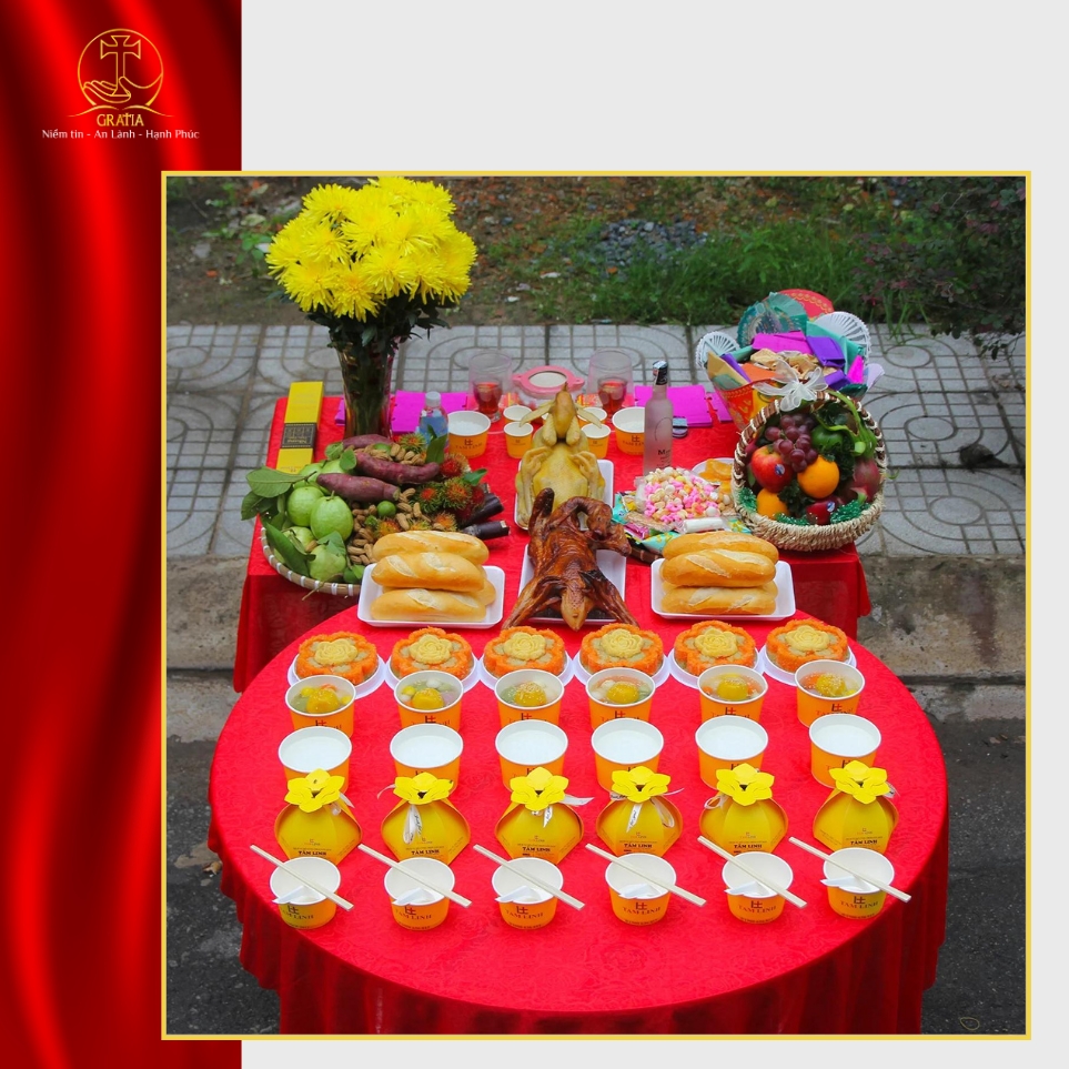 Giải đáp: Người Công giáo có được ăn đồ cúng không?