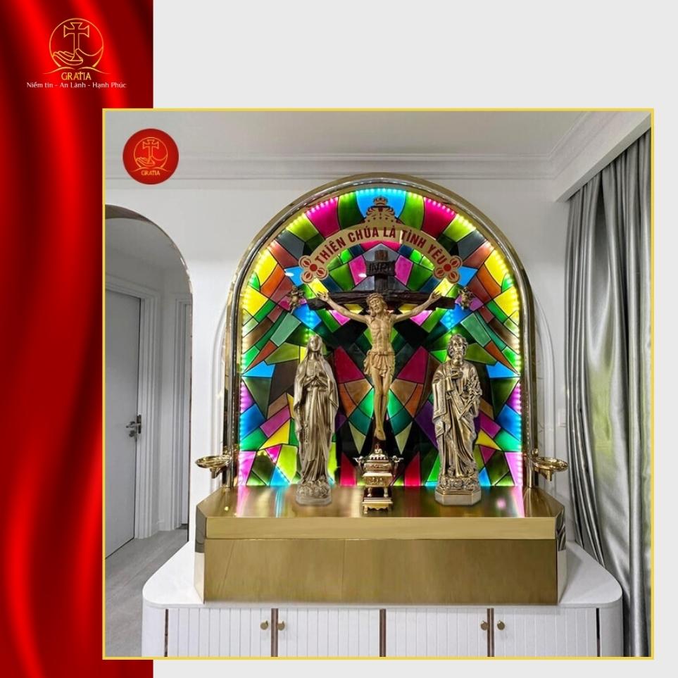 Ý nghĩa bàn thờ Công Giáo và cách trang trí bàn thờ trang nghiêm