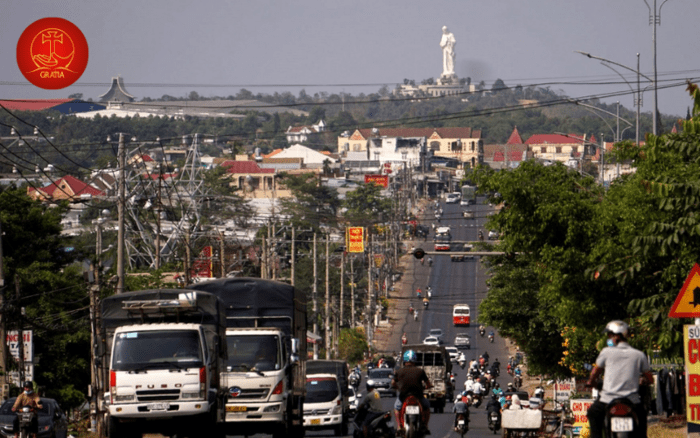tượng mẹ núi cúi 