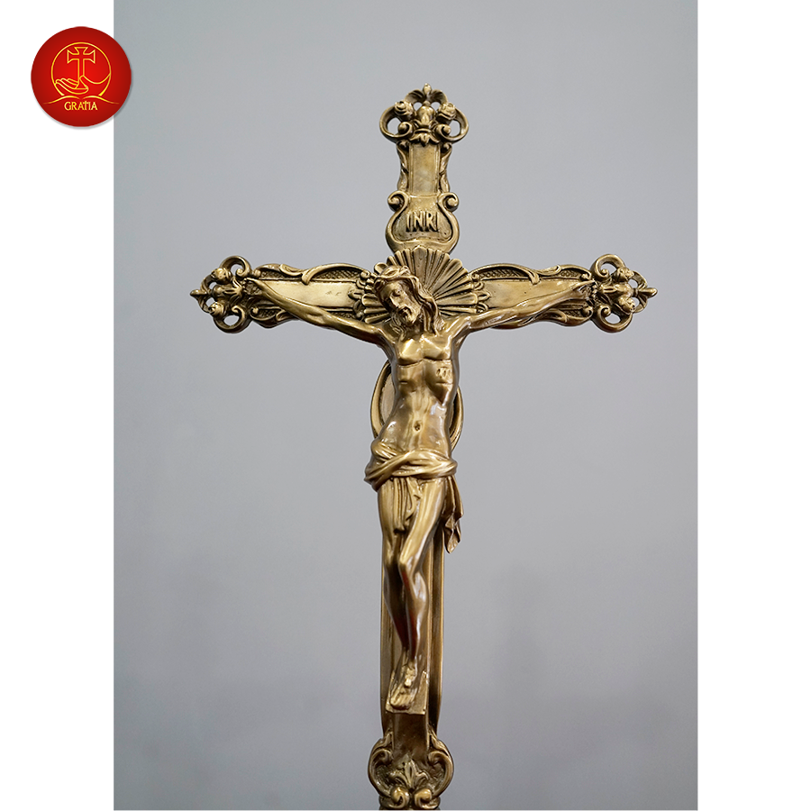 Thánh Giá Hoa Hồng Có Đế cao 42cm - Màu Cổ Điển