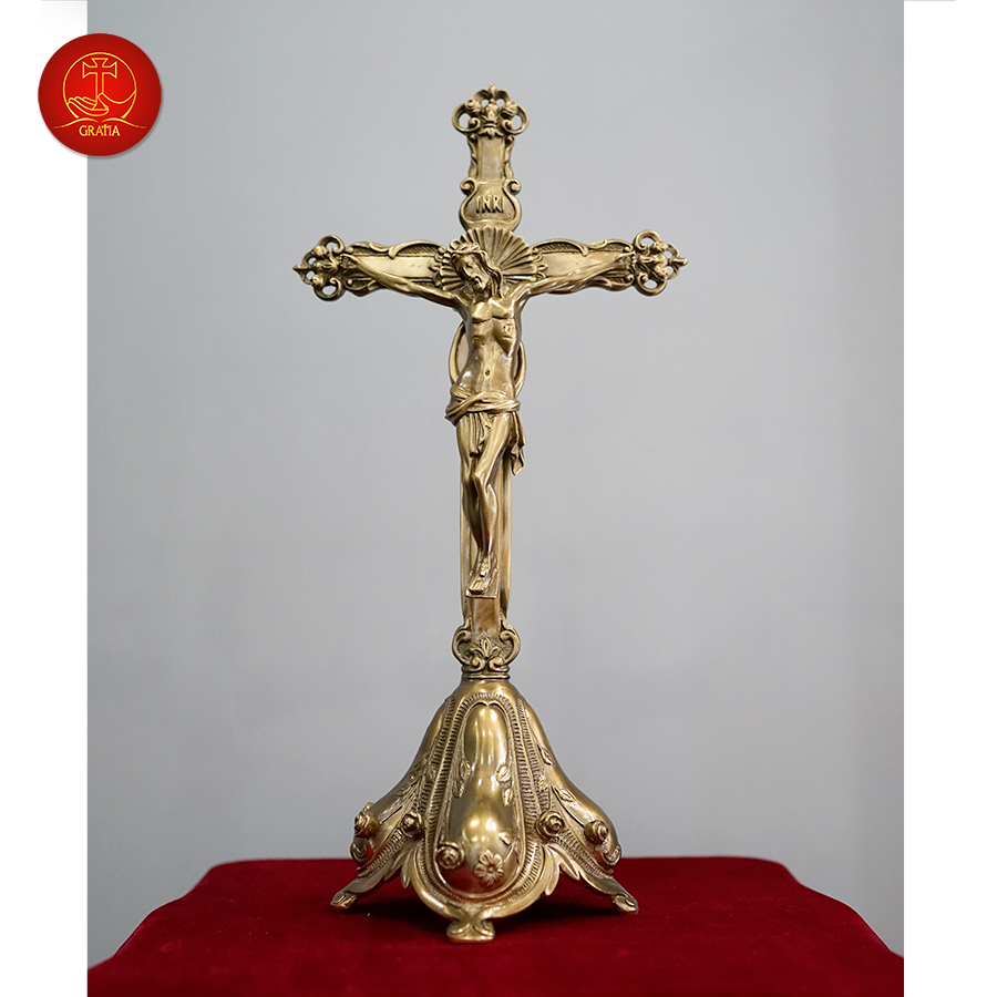 Thánh Giá Hoa Hồng Có Đế cao 42cm - Màu Cổ Điển