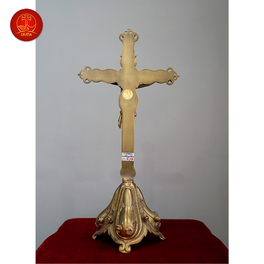 Thánh Giá Hoa Hồng Có Đế cao 42cm - Màu Cổ Điển