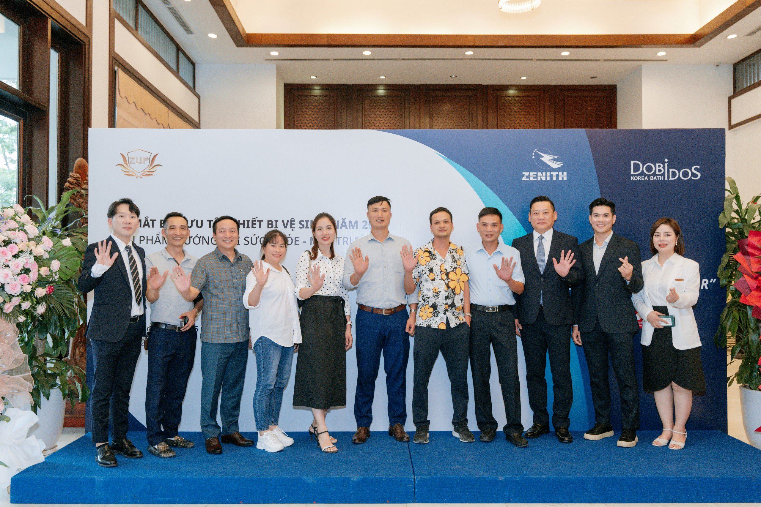 “RA MẮT BỘ SƯU TẬP THIẾT BỊ VỆ SINH NĂM 2024 SẢN PHẨM HƯỚNG TỚI SỨC KHỎE - MÔI TRƯỜNG”