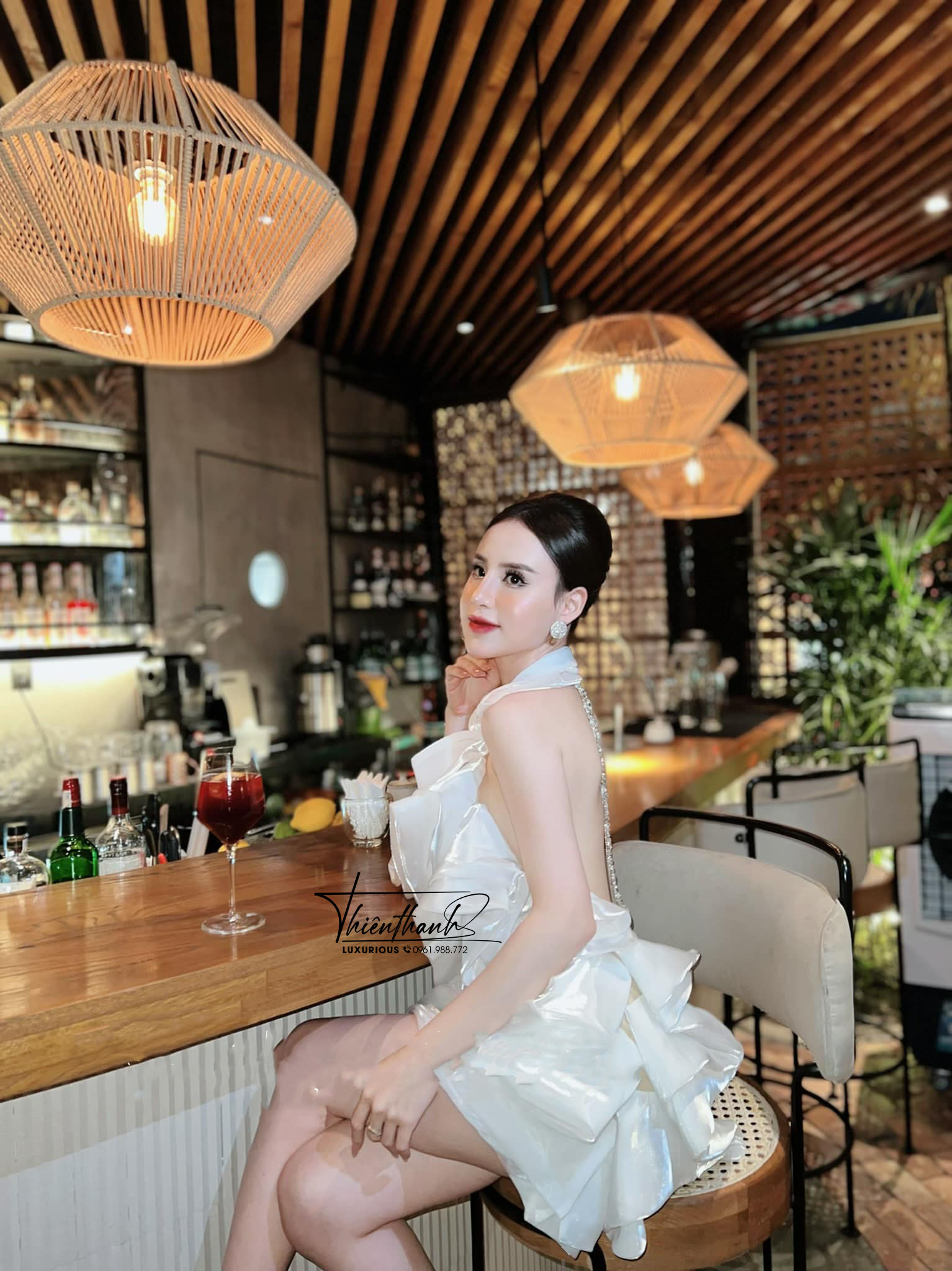 Đầm TK Ngắn Tơ Xếp Tầng Dây Đá