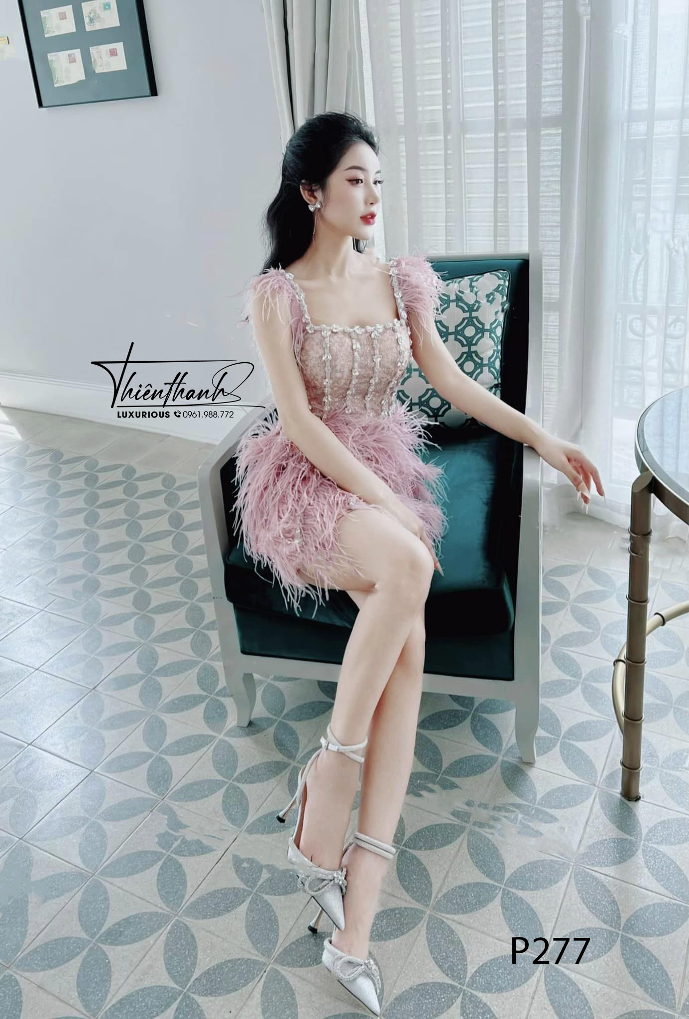 Đầm TK Ngắn Hai Dây Đính Đá Chéo Kèm Lông