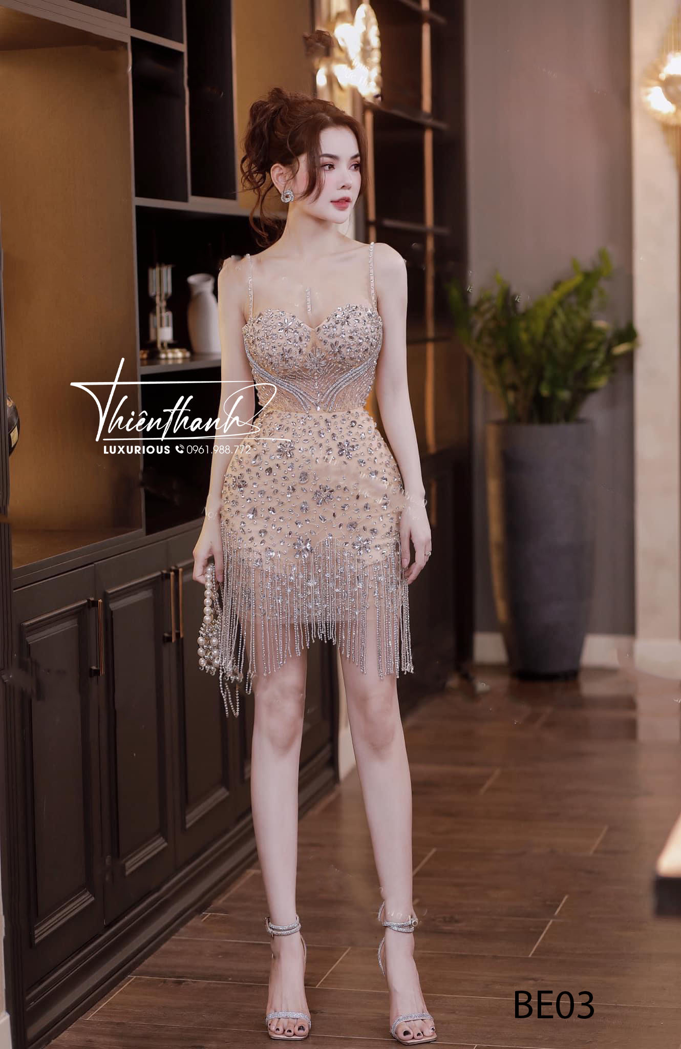 Đầm Tk Hai Dây Ngắn Tua Rua Đính Đá