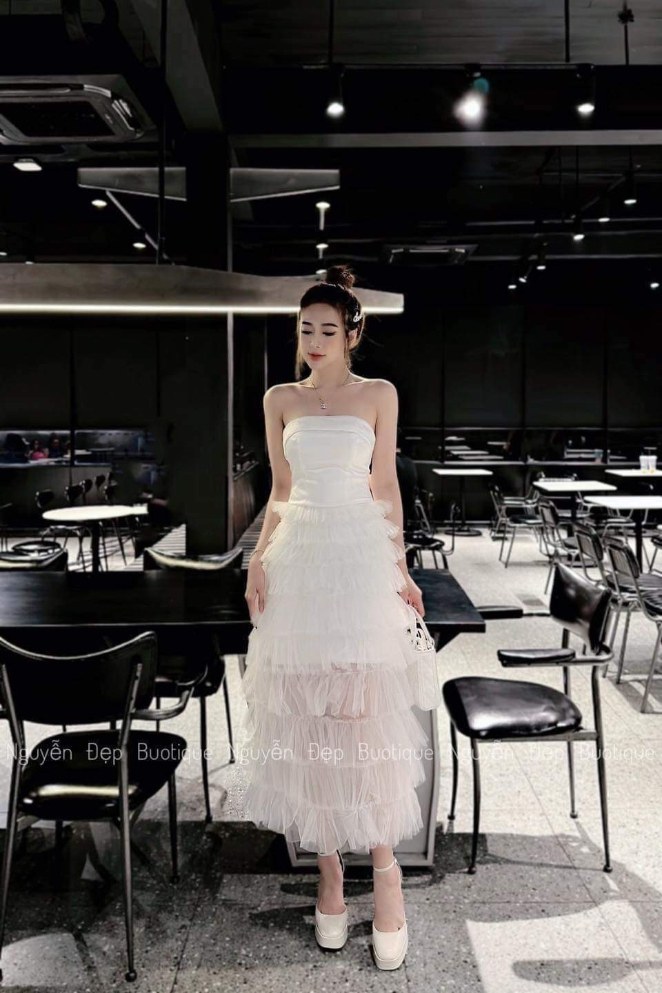 Đầm TK Dài Trắng Hai Dây Tầng