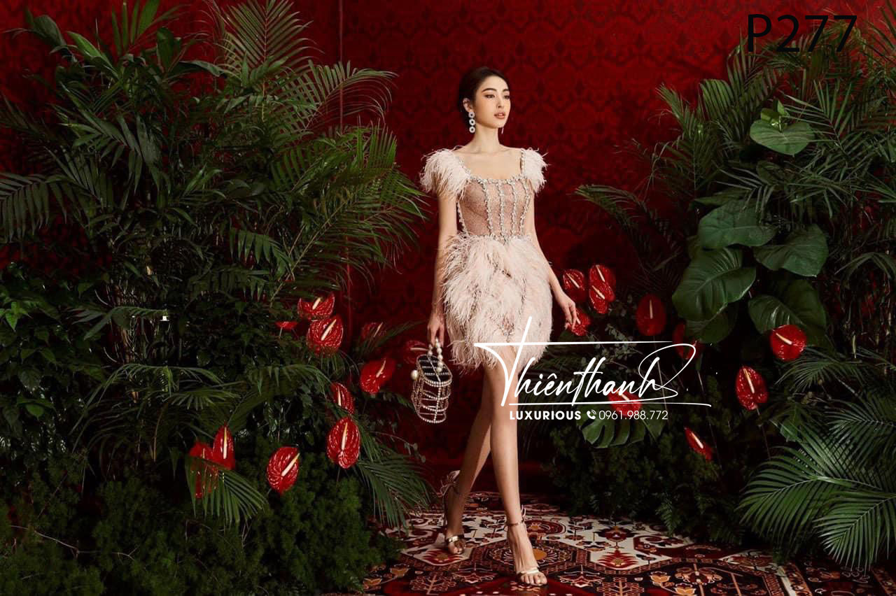 Đầm TK Ngắn Hai Dây Đính Đá Chéo Kèm Lông
