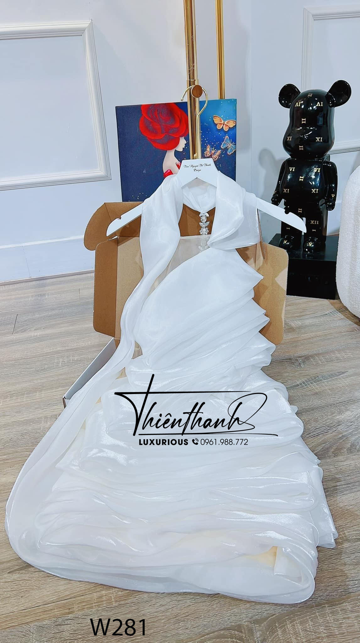 Đầm TK Ngắn Tơ Xếp Tầng Dây Đá
