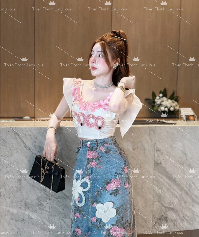 Set QCCC Dài Chanel Áo Cánh Tiên Kết Đá Phối Chân Váy Jeans Đính Hoa