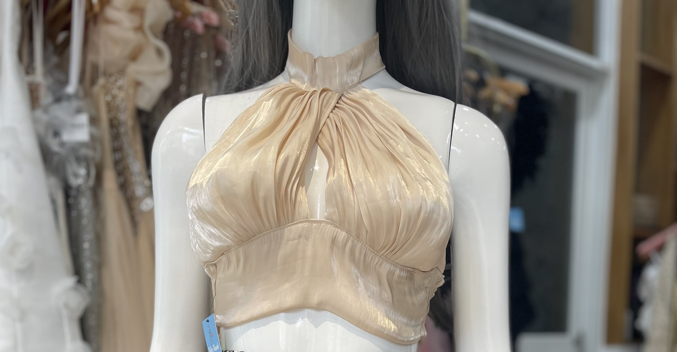 Áo Crotop Cổ Yếm Khoét Ngực