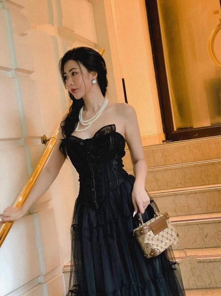 Set Dài Áo Quây Mix Chân Váy Lướt Xoè