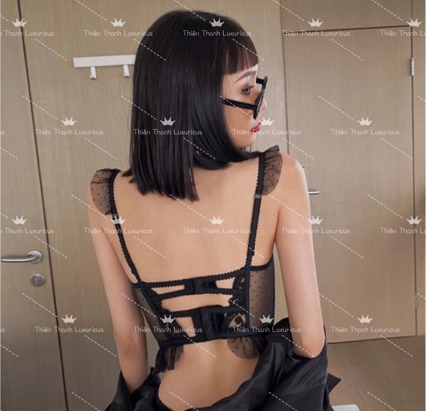 Áo Tank Top Hai Dây Cổ Chữ V Phối Ren Xuyên Thấu