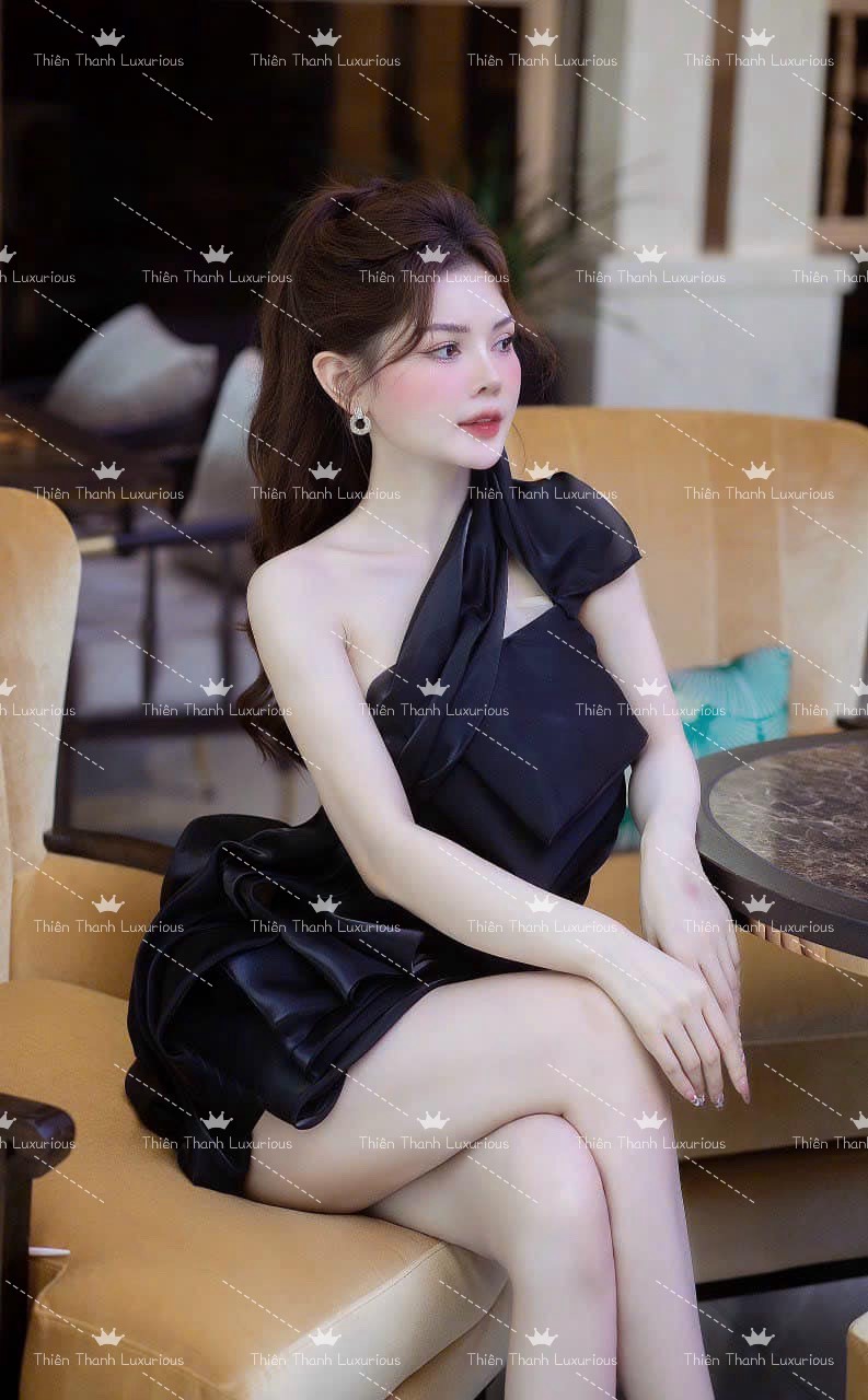 Đầm TK Ngắn Tơ Xếp Tầng Dây Đá