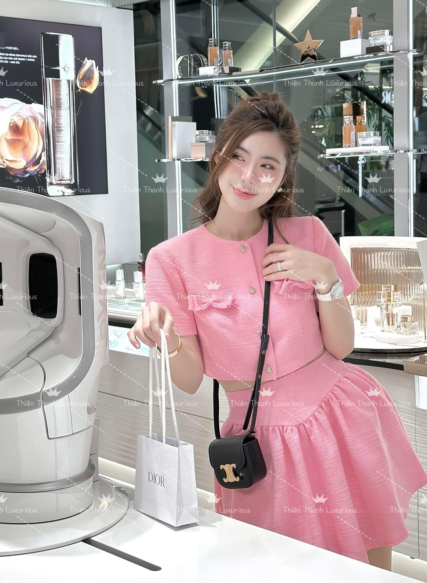 Set Váy Hồng Dễ Thương Đính Ngọc Trai