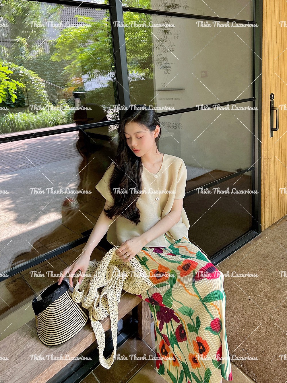Set Váy Hoa Xếp Ly Phối Áo Dập Ly Trơn