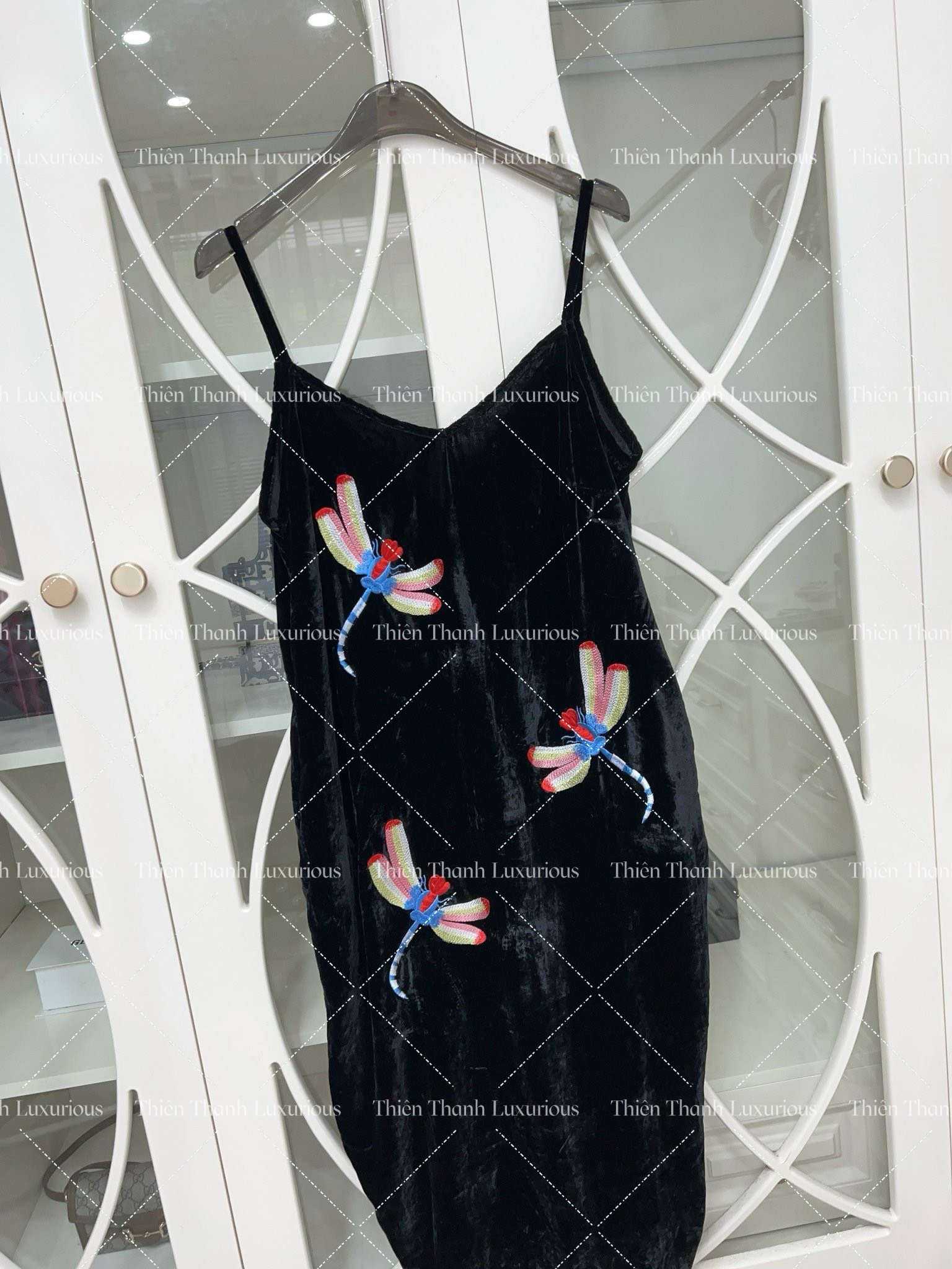 Đầm Nhung 2 Dây Babydoll Thêu Hoạ Tiết