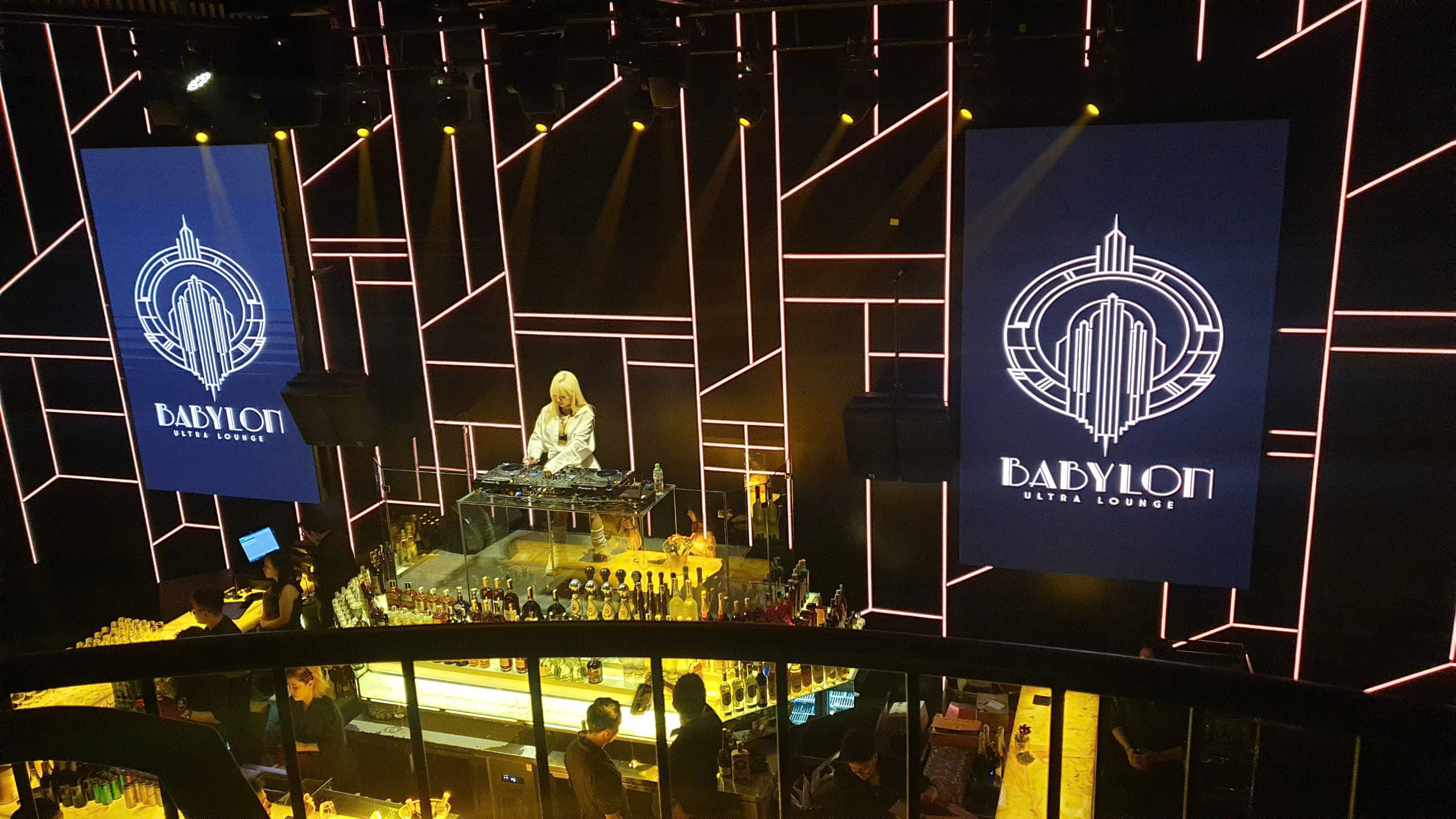 Tuyển Nữ Chăm Sóc Khách Hàng PR tại Babylon Ultra Lounge VIP Quận 1