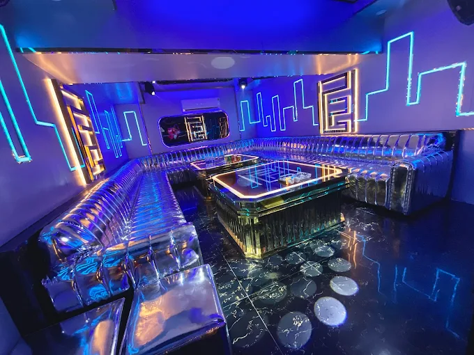 Karaoke 1127 KTV - 1127 Trần Hưng Đạo, Quận 5