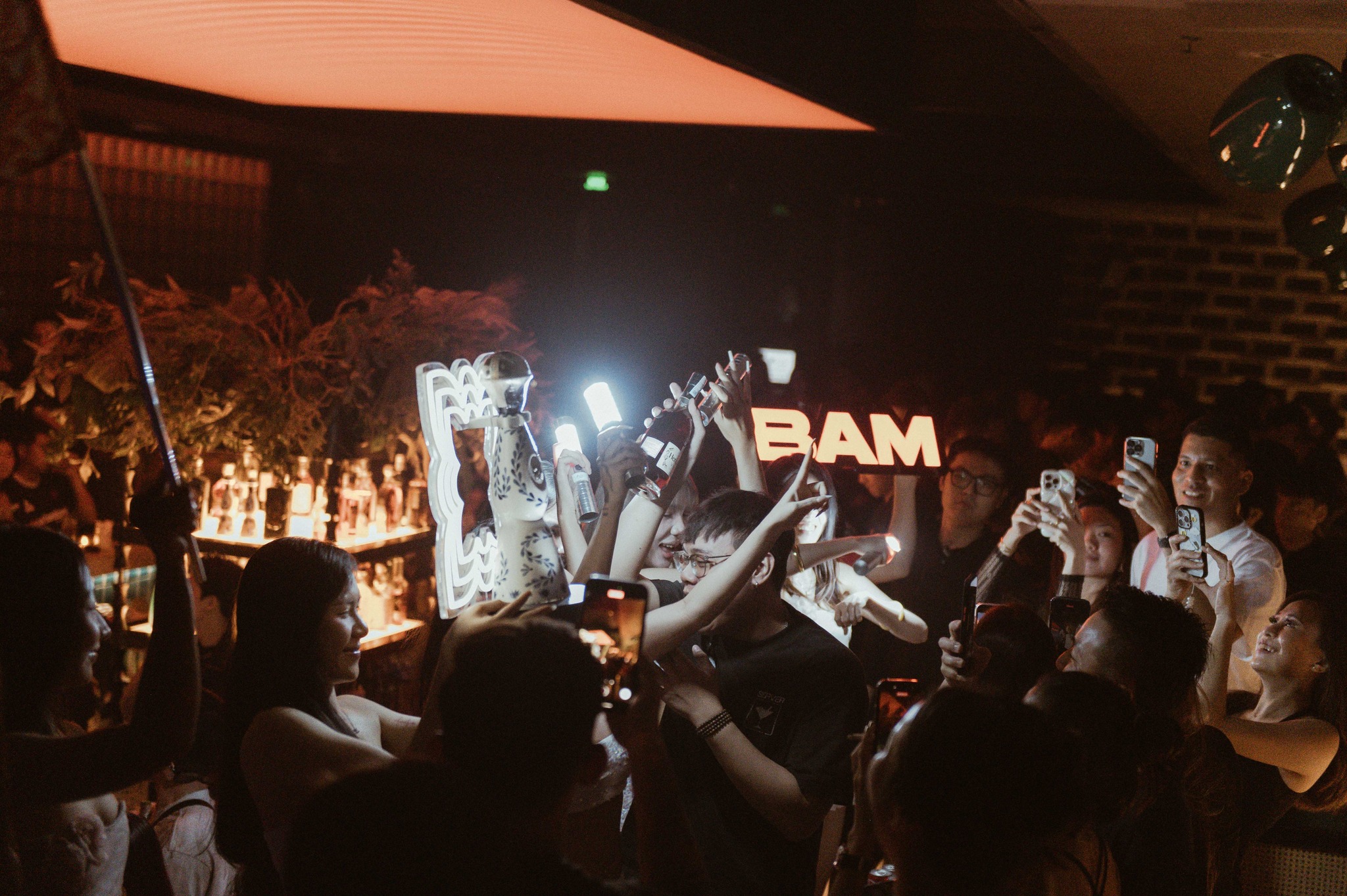 BAM BAM BAR & LOUNGE – 41 Nam Kỳ Khởi Nghĩa, Quận 1
