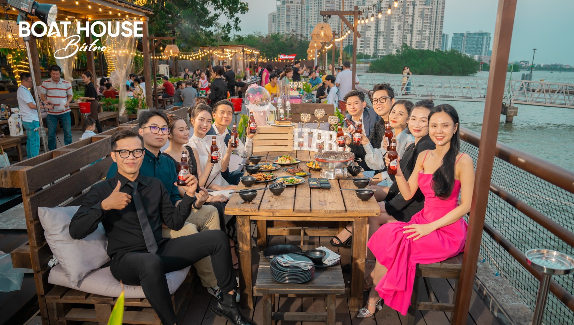 Boat House Bistro Bình Khánh - 26 Mai Chí Thọ, Thủ Đức