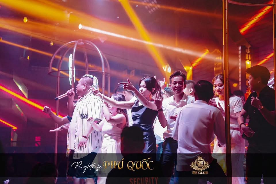 9E CLUB - Hùng Vương - Phú Quốc