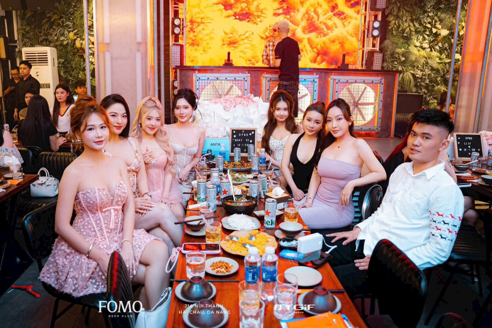 FOMO Beer Club Đà Nẵng - 21A Núi Thành, Hải Châu