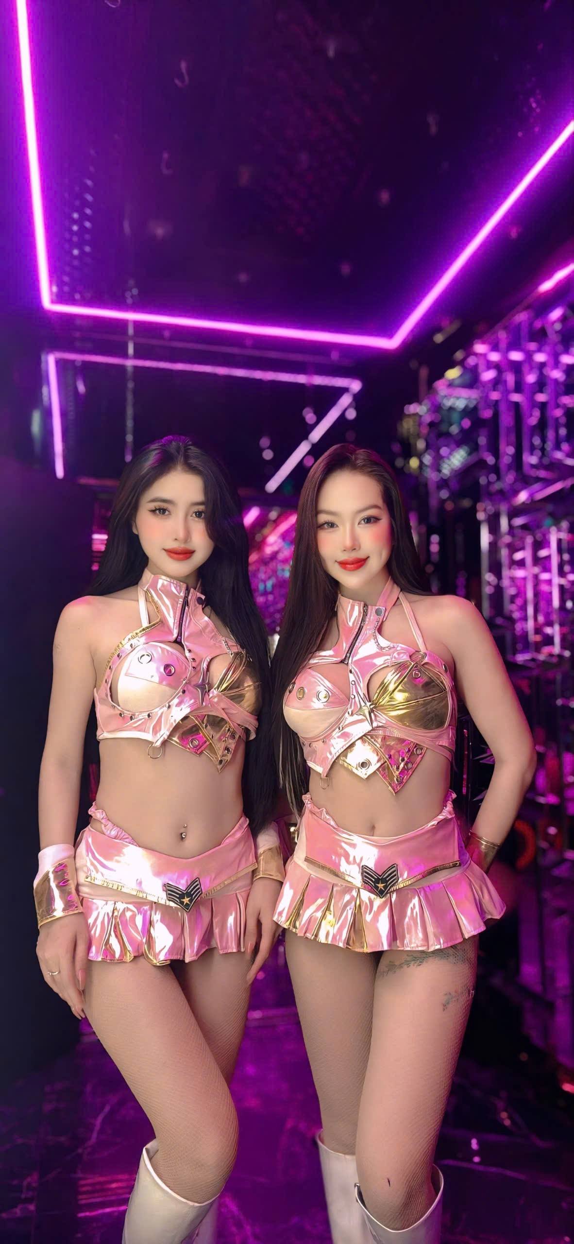 Empire Club – 8 Nguyễn Văn Tráng, Quận 1