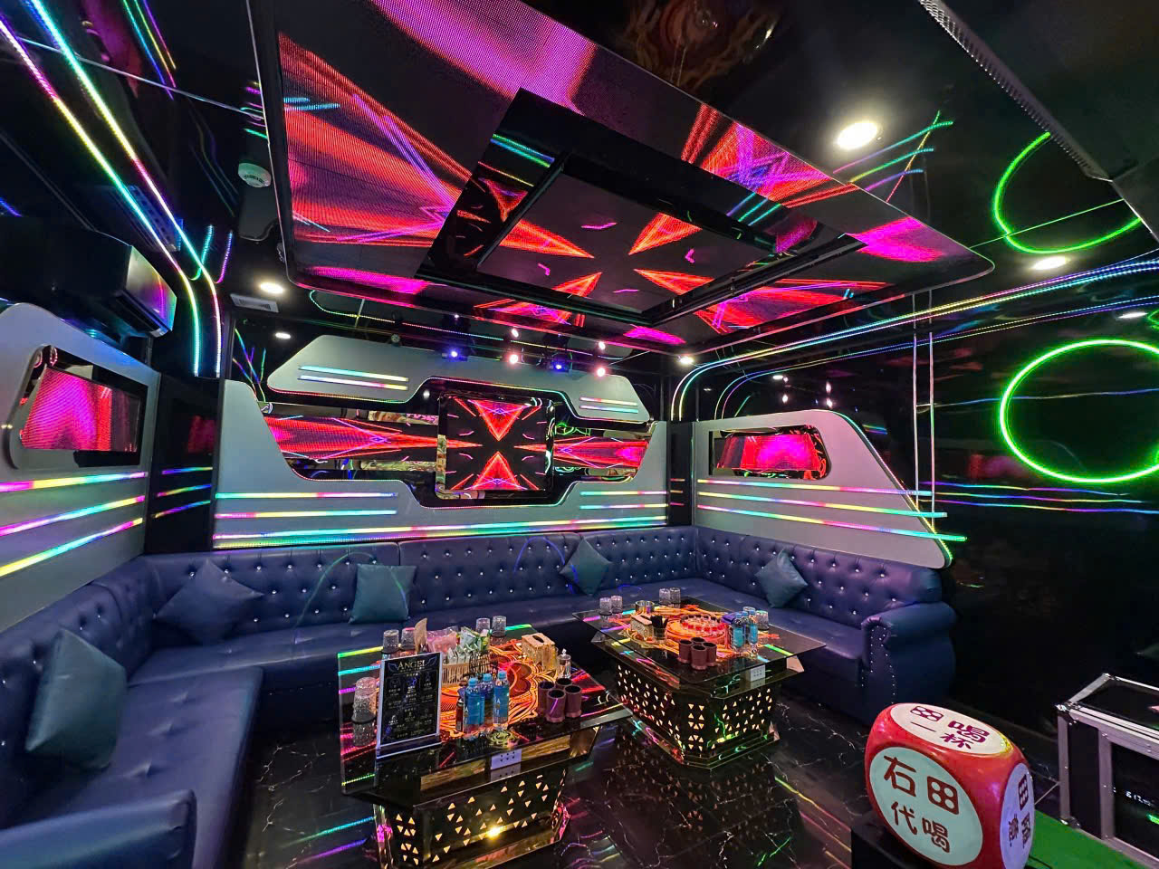 Karaoke ANGEL - KTV 41 Nguyễn Duy Dương, Quận 5