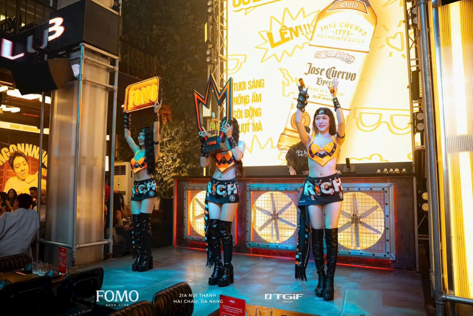 FOMO Beer Club Đà Nẵng - 21A Núi Thành, Hải Châu