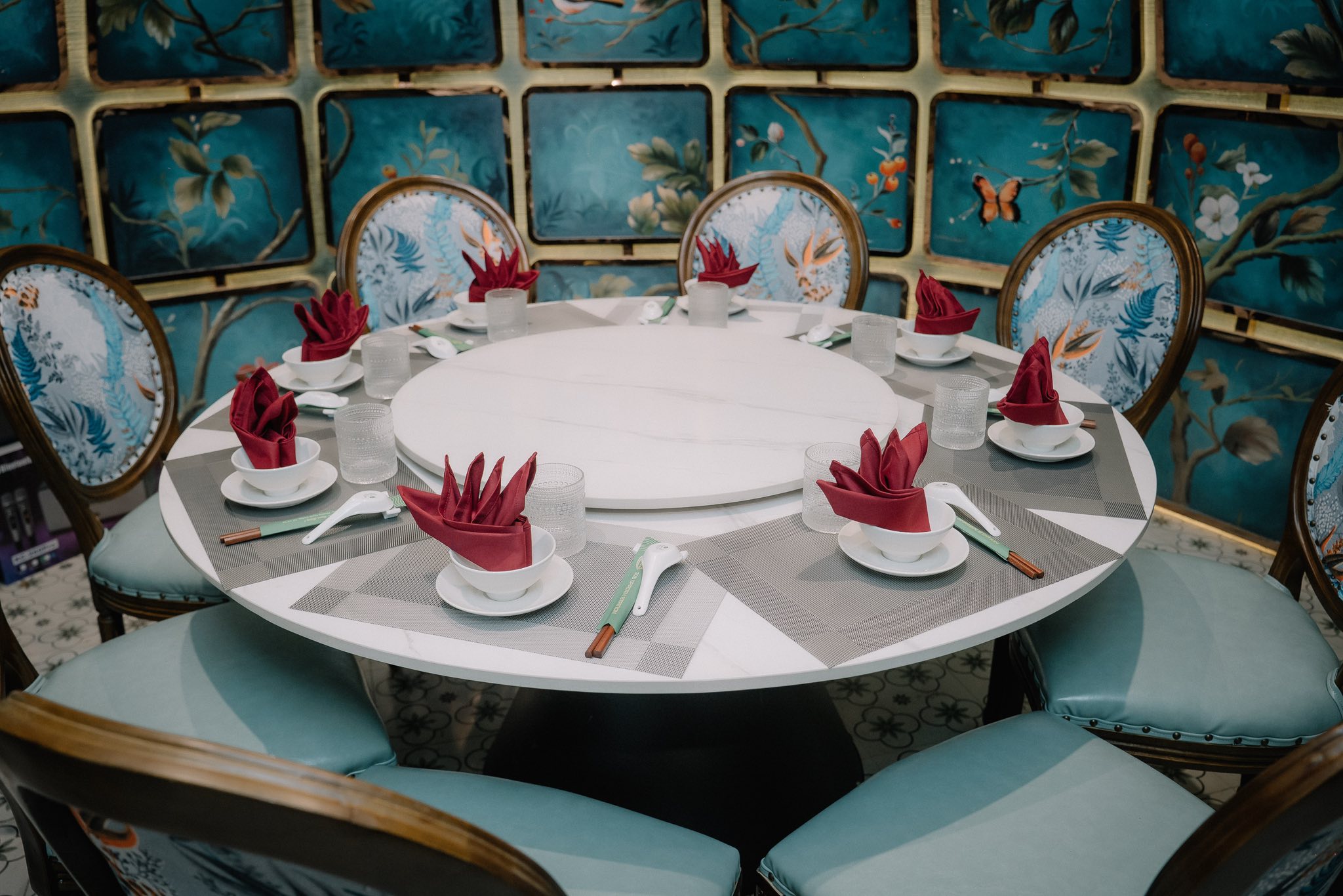 Hầm Rượu Vang 303 Phạm Văn Đồng Gò Vấp