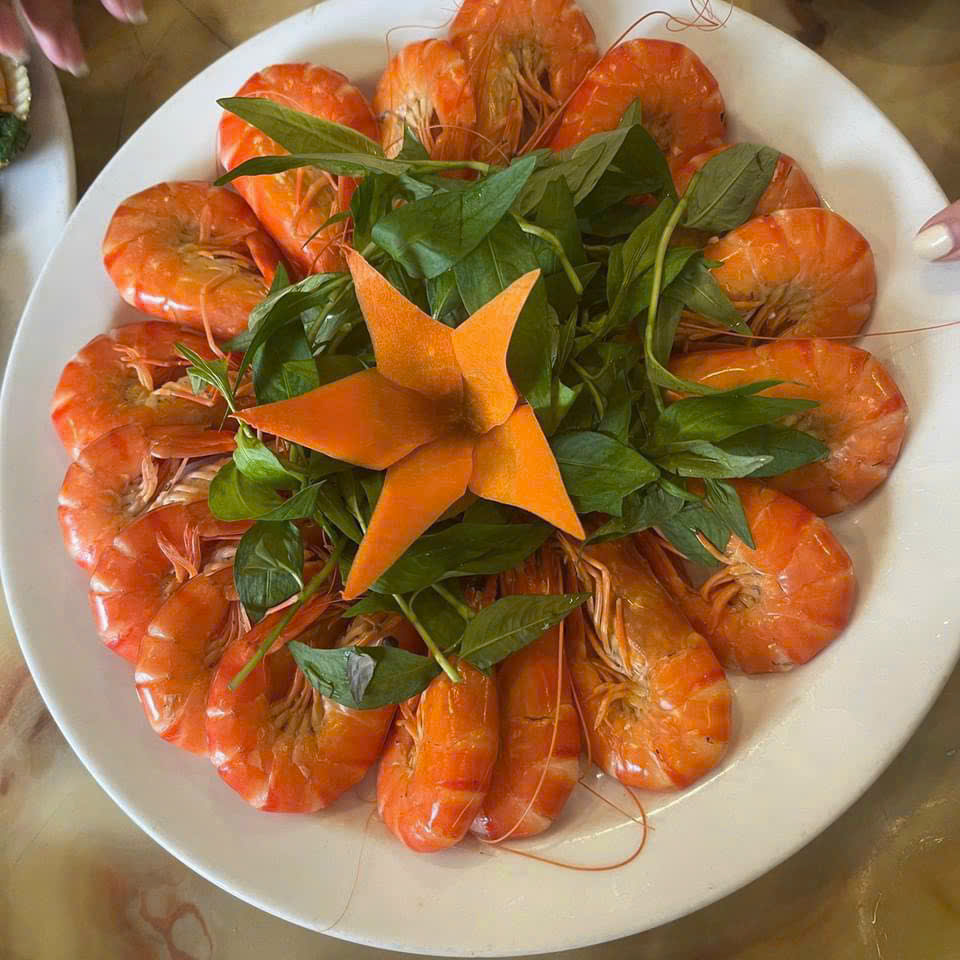 Hầm Rượu Song Long - 84 Trần Huy Liệu, Phường Cầu Kiệu