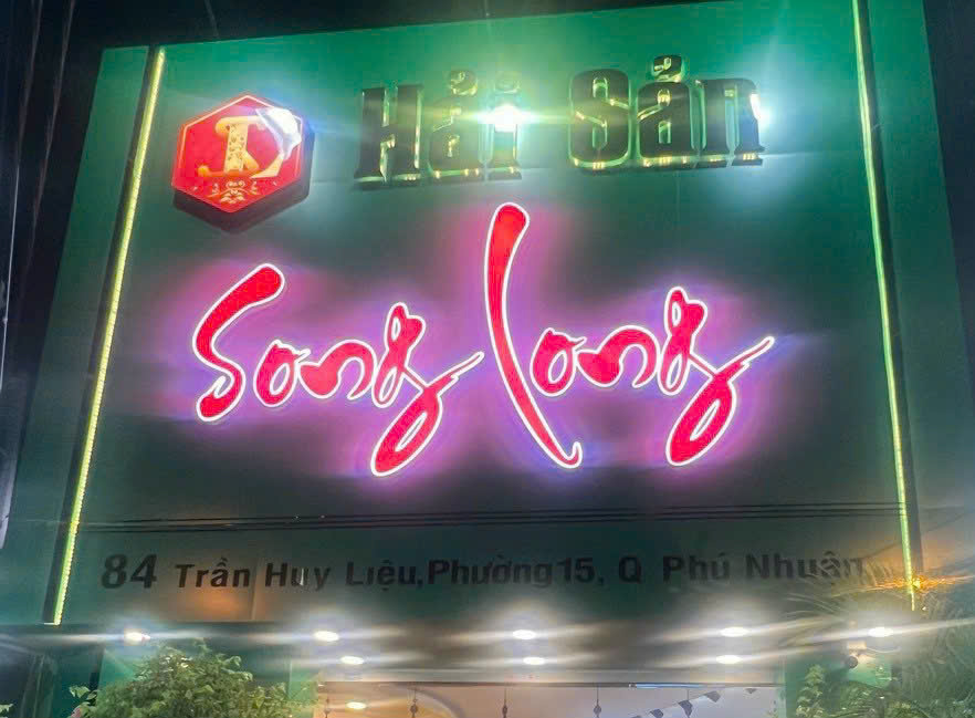 Hầm Rượu Song Long - 84 Trần Huy Liệu, Phường Cầu Kiệu