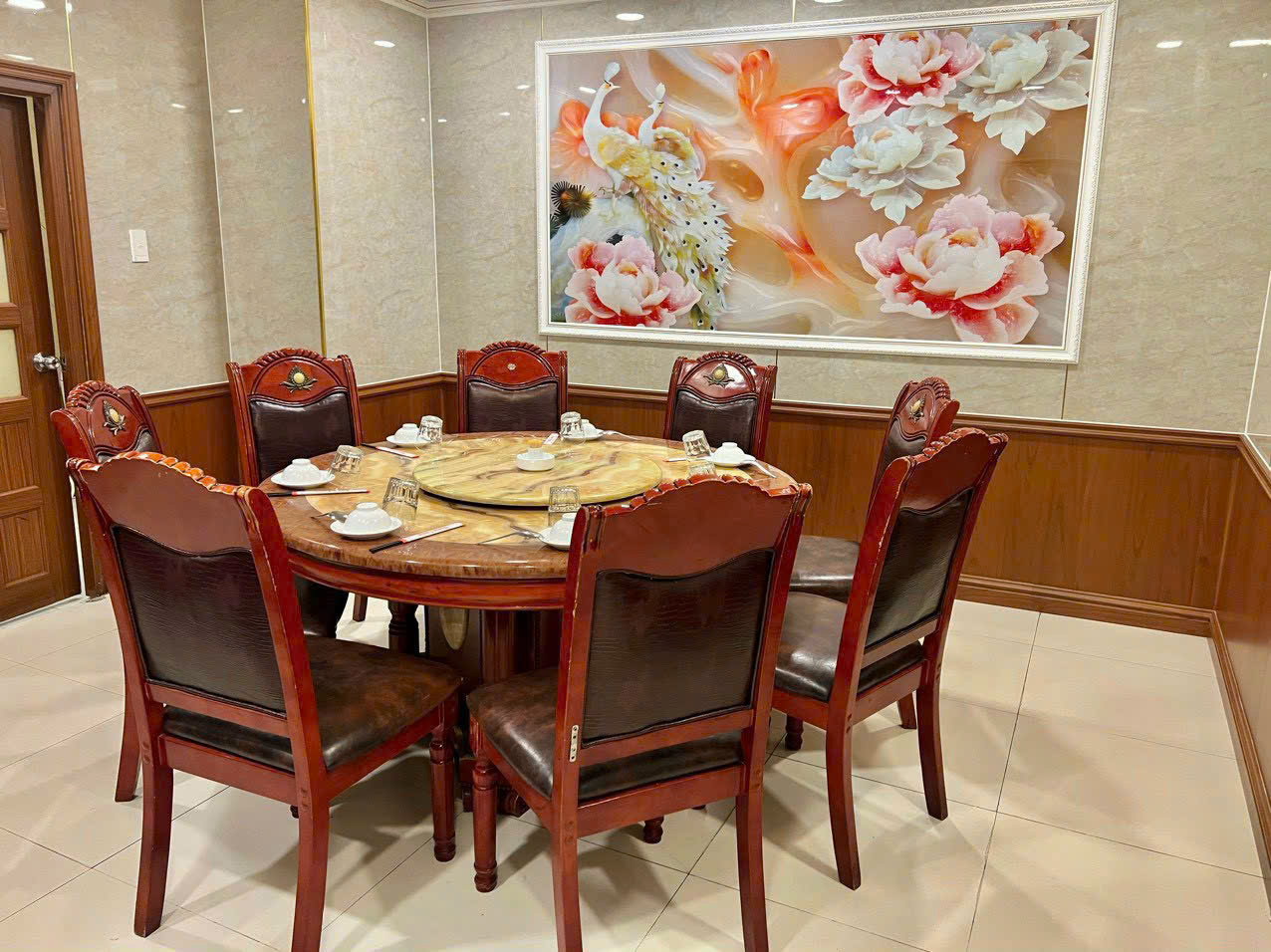 Hầm Rượu Song Long - 84 Trần Huy Liệu, Phường Cầu Kiệu