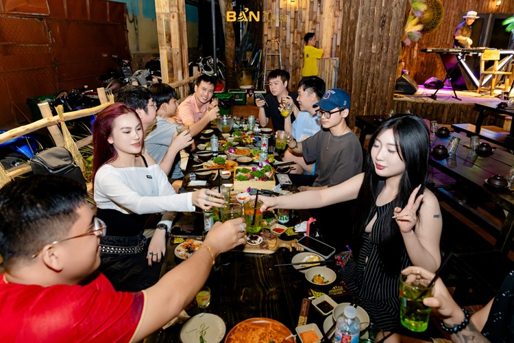 Bản The FAM -  305 Đinh Bộ Lĩnh, Bình Thạnh