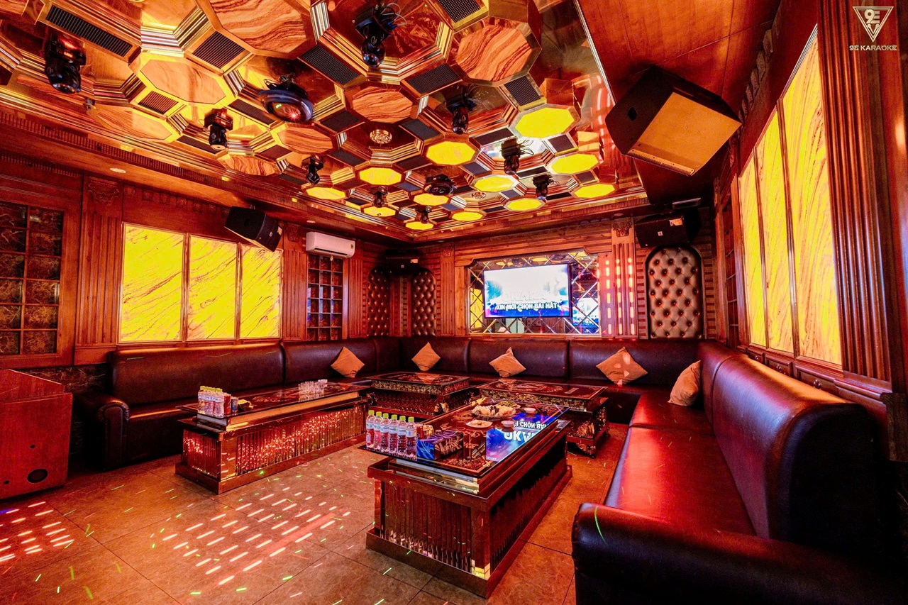 Karaoke 9E Phú Quốc - 127 Trần Hưng Đạo, Phú Quốc