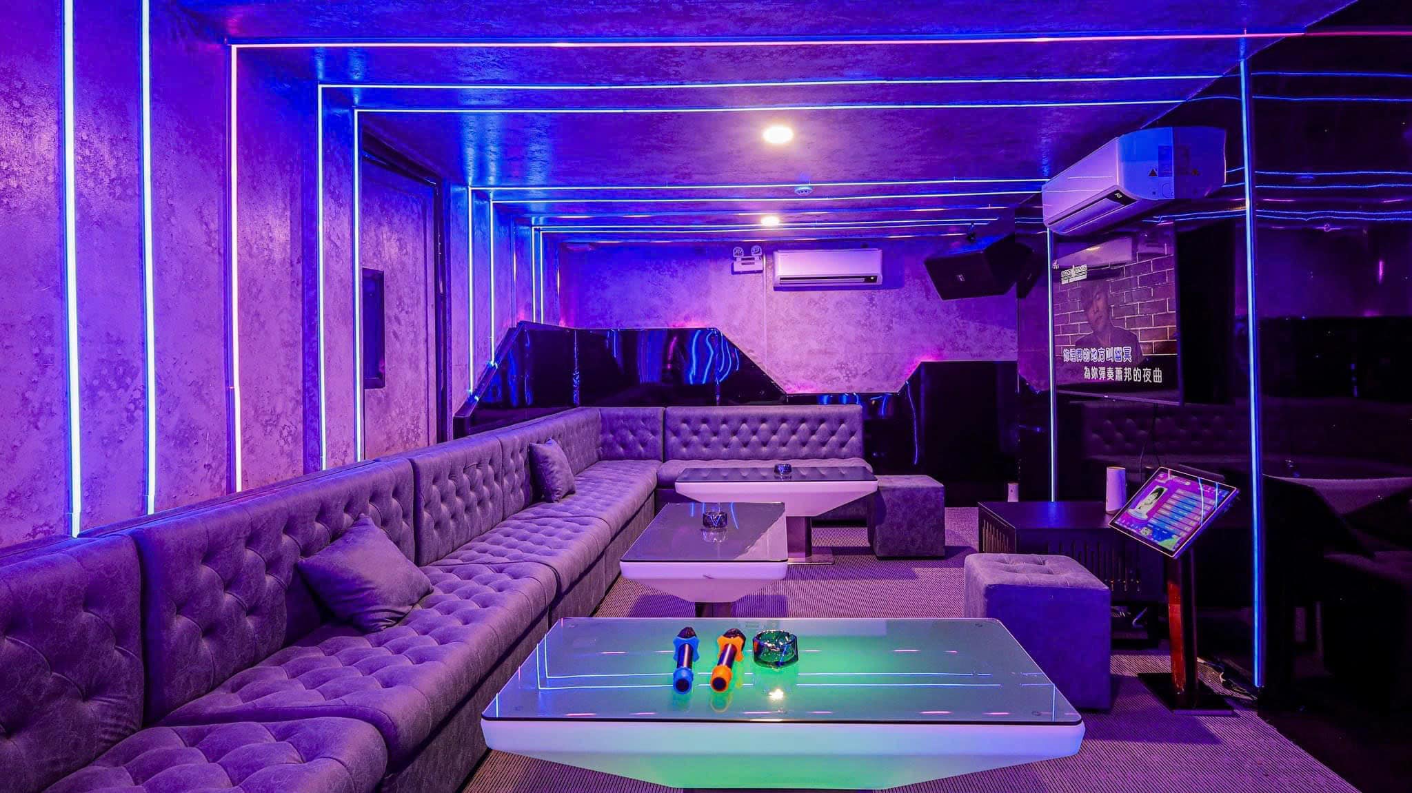 Karaoke Julia - 66 Tản Đà, Quận 5