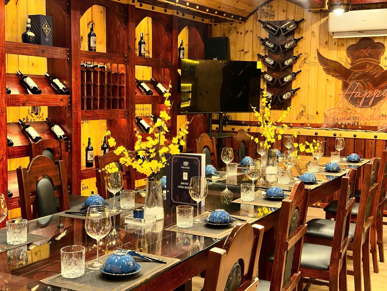 Nhà Hàng Hầm Rượu Hội Bàn Đào - 340 Lê Đức Thọ, Gò Vấp