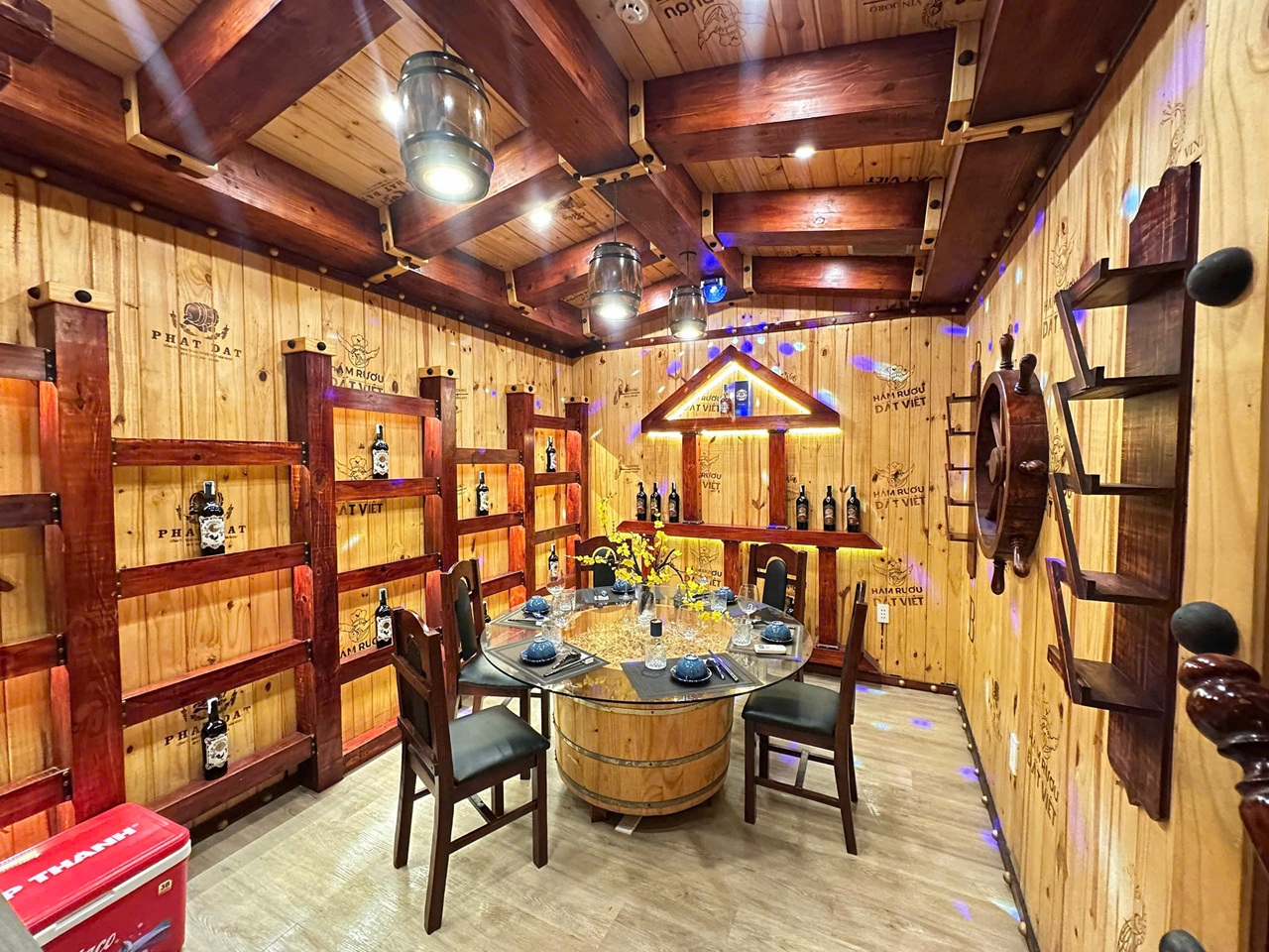 Nhà Hàng Hầm Rượu Hội Bàn Đào - 340 Lê Đức Thọ, Gò Vấp