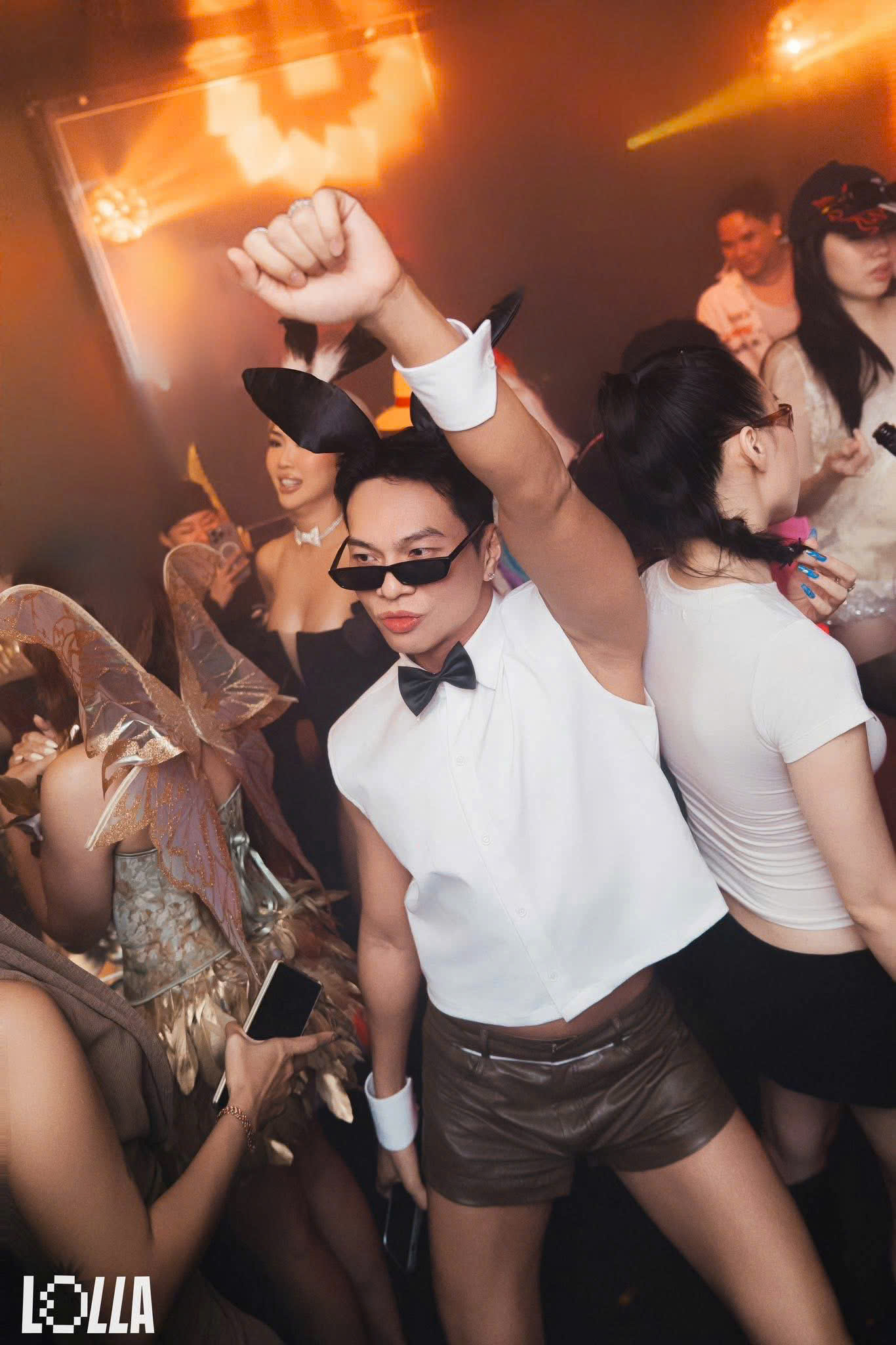 LOLLA SNG CLUB - 213 Calmette Quận 1