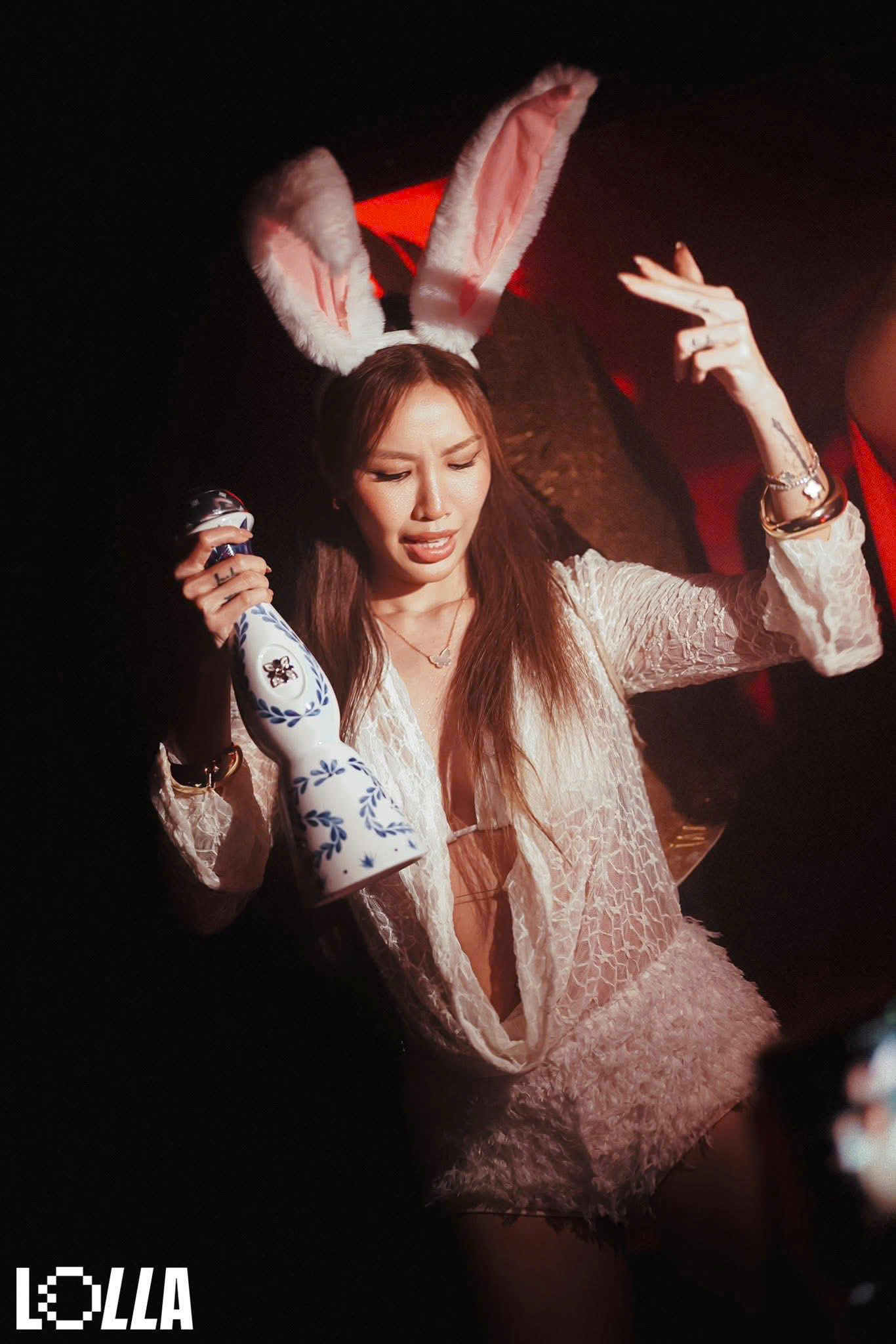 LOLLA SNG CLUB - 213 Calmette Quận 1